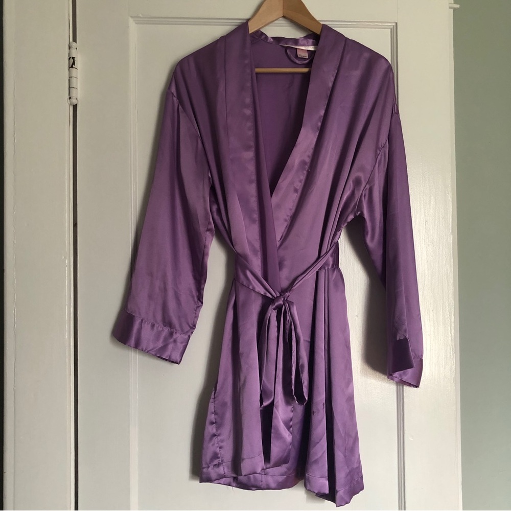 Victoria’s Secret Robe 💜